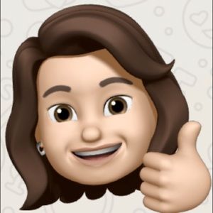 Meet your Posher, Adriana